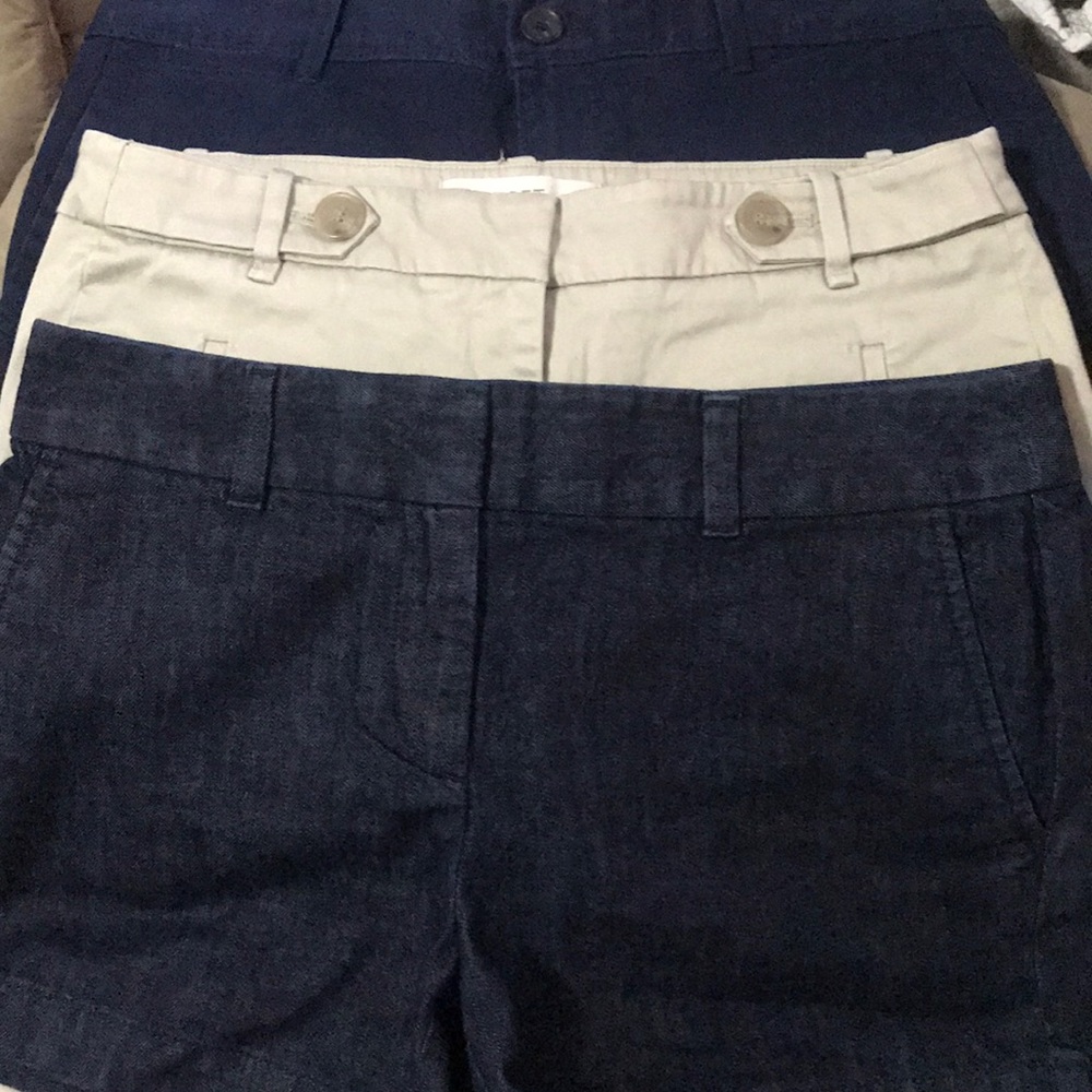 3 pairs of size 2 shorts.--1 pair new w tags